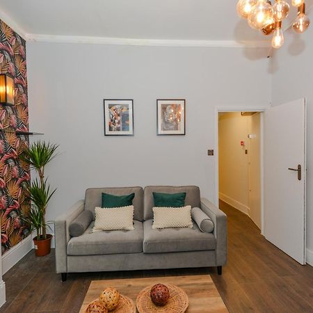 Cosy 1 Bedroom Home For Small Families 伦敦 外观 照片