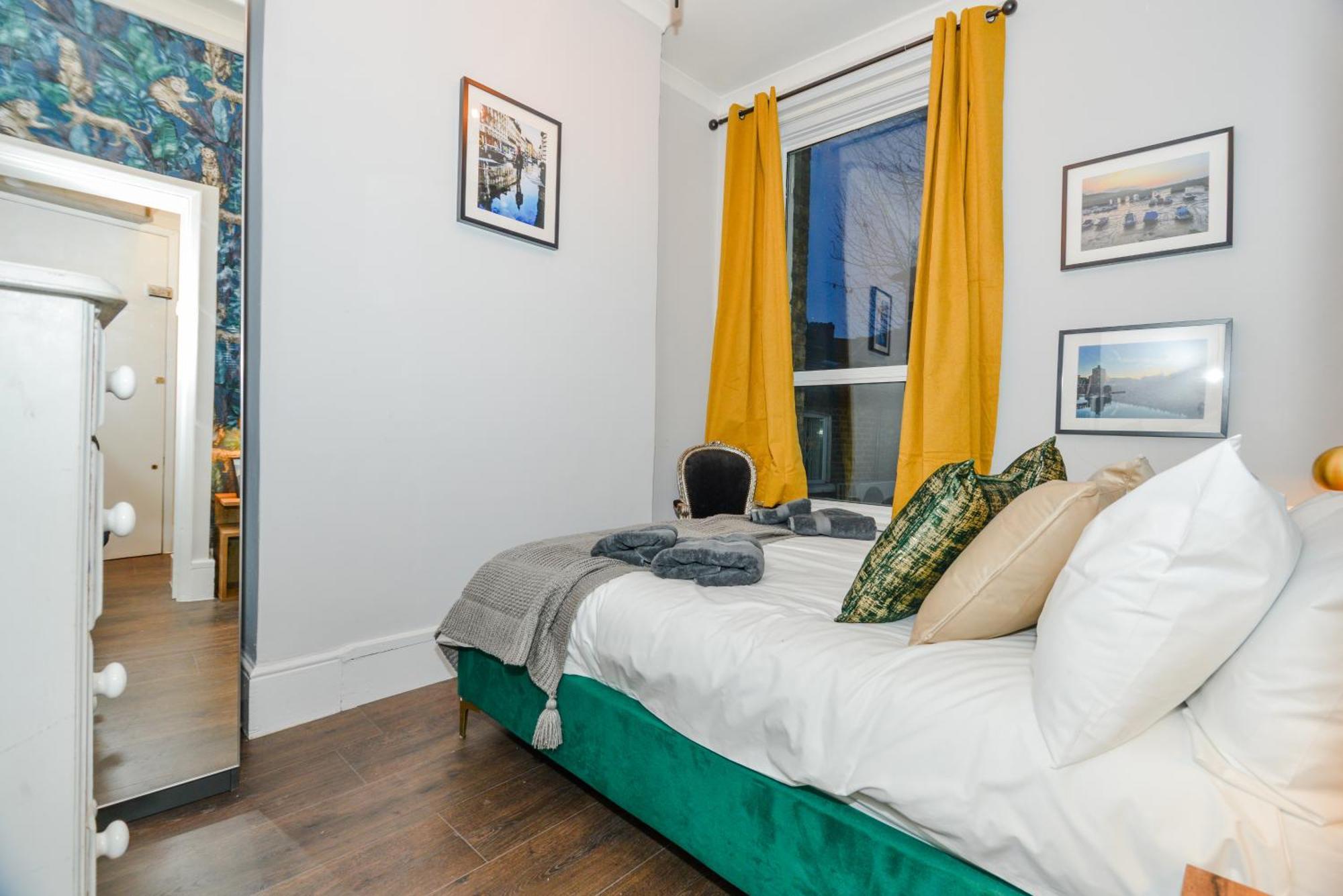 Cosy 1 Bedroom Home For Small Families 伦敦 外观 照片