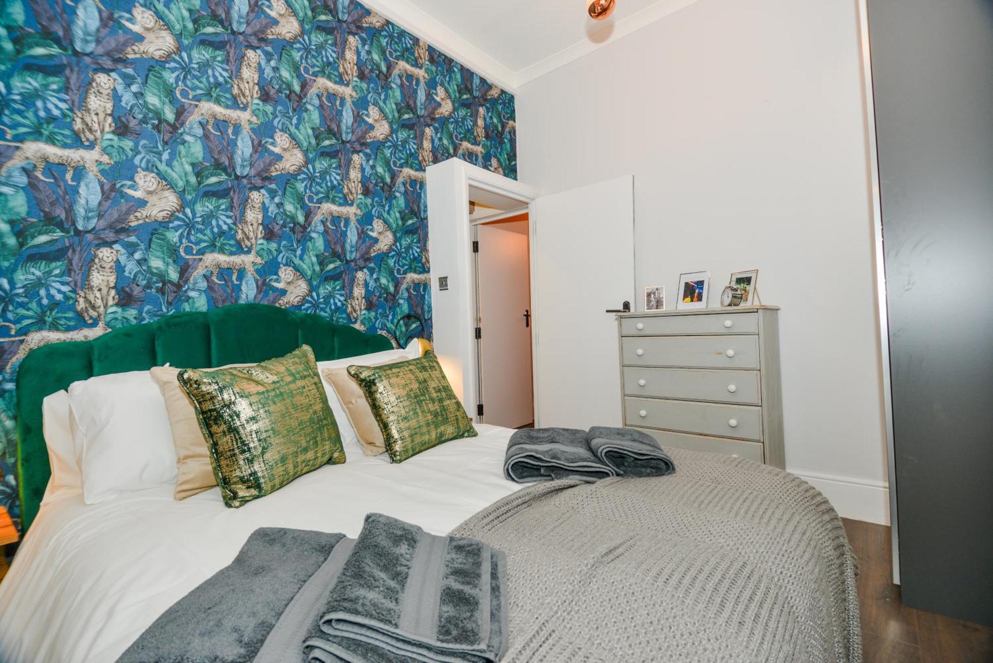 Cosy 1 Bedroom Home For Small Families 伦敦 外观 照片